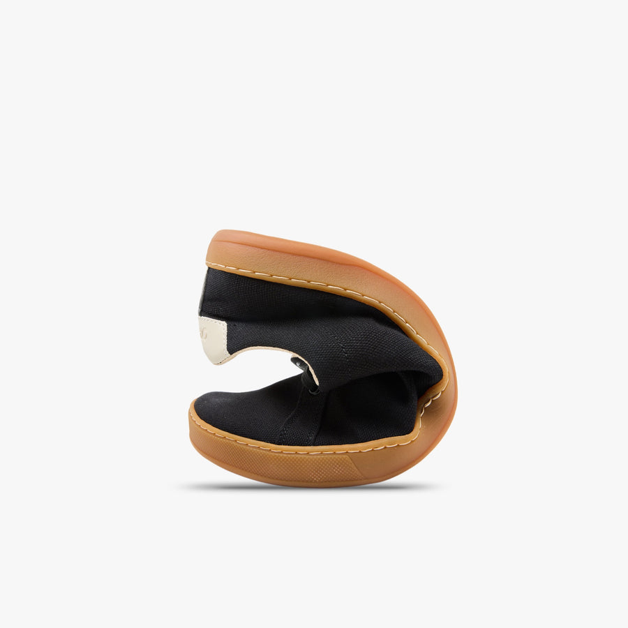 Tenis barefoot Everyday Sneaker Gen 4 en lona de algodon Black with Amber Sole para hombre Origo - vista 6