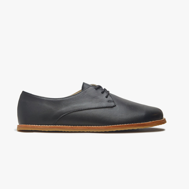 The Derby para Hombre, Black - vista frontal en tres cuartos